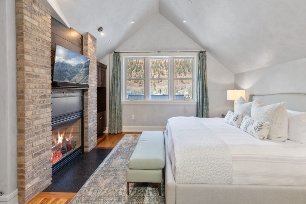 Element 52 Penthouse, Telluride, Colorado - A Ski Lift at the Door, Main Street Down the Block